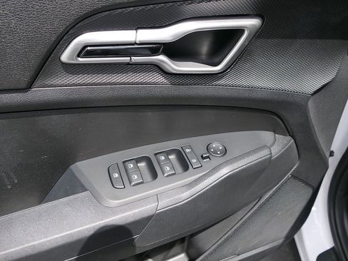 Used 2025 Kia Sportage LX FWD image 17