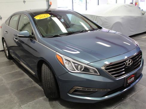 Used 2015 Hyundai Sonata Limited w/ Option Group 06 FWD image 3