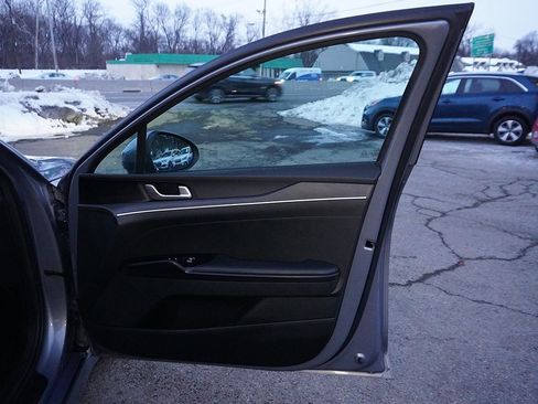 Used 2022 Kia K5 LXS image 21