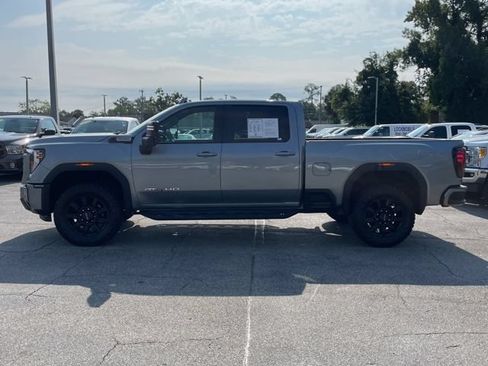 Used 2024 GMC Sierra 2500 AT4 w/ AT4 Preferred Package AWD/4WD image 2