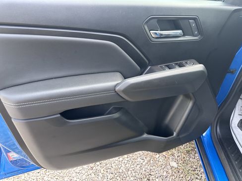 Used 2023 Chevrolet Colorado LT w/ LT Convenience Package III image 12