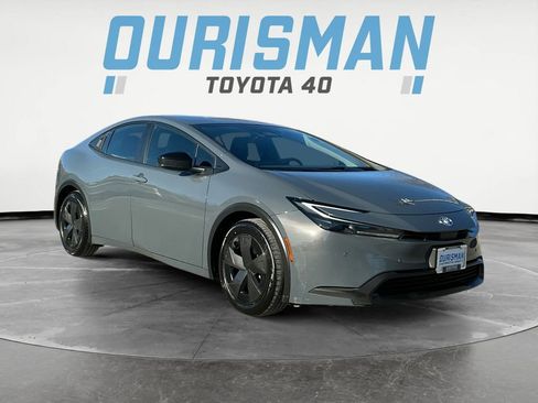 Used 2023 Toyota Prius LE image 10
