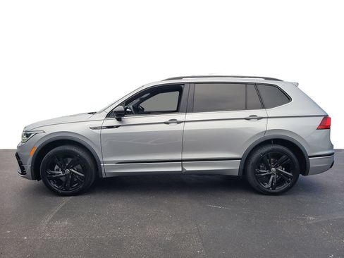 Used 2023 Volkswagen Tiguan SE R-Line FWD image 5