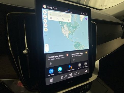 Certified 2025 Volvo XC90 B6 Plus image 18