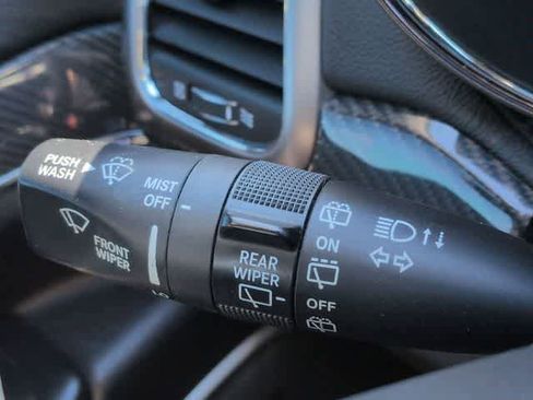 Used 2017 Jeep Grand Cherokee SRT AWD/4WD image 27