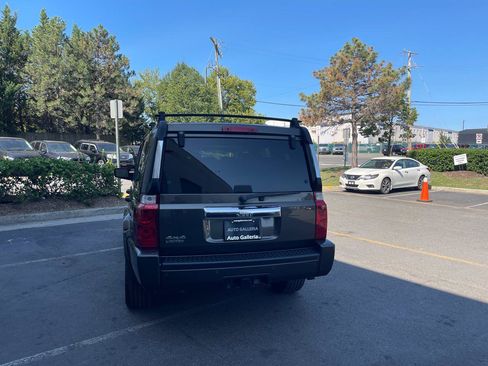 Used 2006 Jeep Commander Limited AWD/4WD image 6