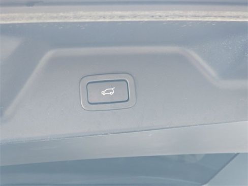 Used 2021 Land Rover Range Rover Autobiography Fifty Edition image 16