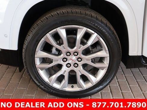 New 2026 GMC Acadia Denali w/ Super Cruise Package image 9