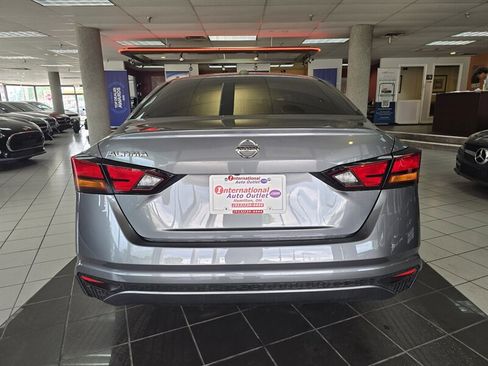 Used 2020 Nissan Altima 2.5 S FWD image 6