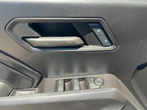 Used 2024 Chevrolet Colorado Trail Boss w/ Technology Package AWD/4WD image 24