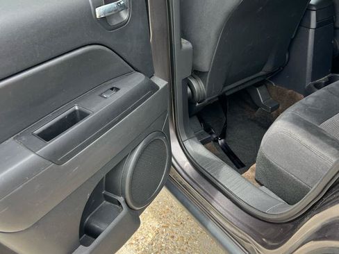 Used 2015 Jeep Patriot Sport w/ Power Value Group FWD image 8