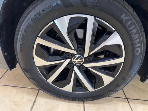Used 2024 Volkswagen Jetta S FWD image 40