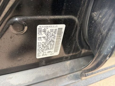 Used 2018 Nissan Rogue SV image 20