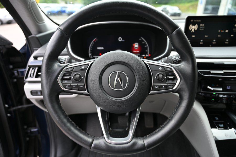 Used 2023 Acura MDX w/ Technology Package AWD/4WD image 30