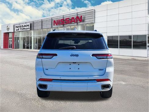 Used 2022 Jeep Grand Cherokee L Overland w/ Advanced Protech Group III image 6