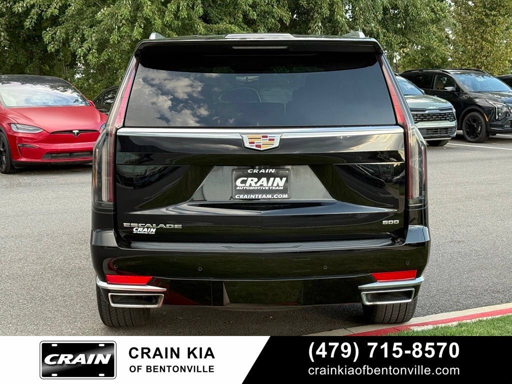 Used 2023 Cadillac Escalade Premium Luxury Platinum w/ LPO, Floor Liner Package AWD/4WD image 6