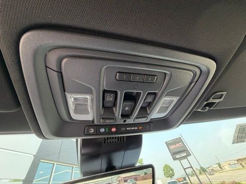 New 2026 GMC Sierra 2500 AT4 w/ AT4 Premium Plus Package AWD/4WD image 23