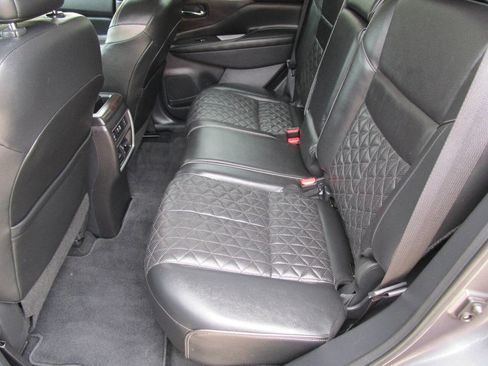 Used 2020 Nissan Murano Platinum AWD/4WD image 18