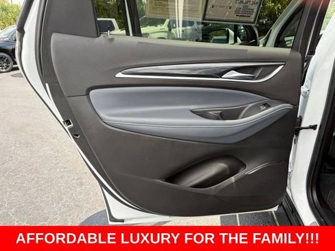 Used 2021 Buick Enclave Essence w/ LPO, Touring Package FWD image 13