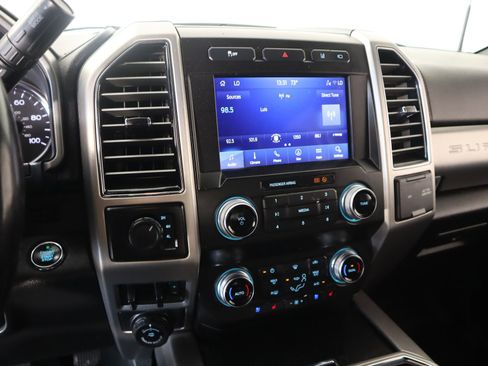 Used 2021 Ford F250 Platinum image 5