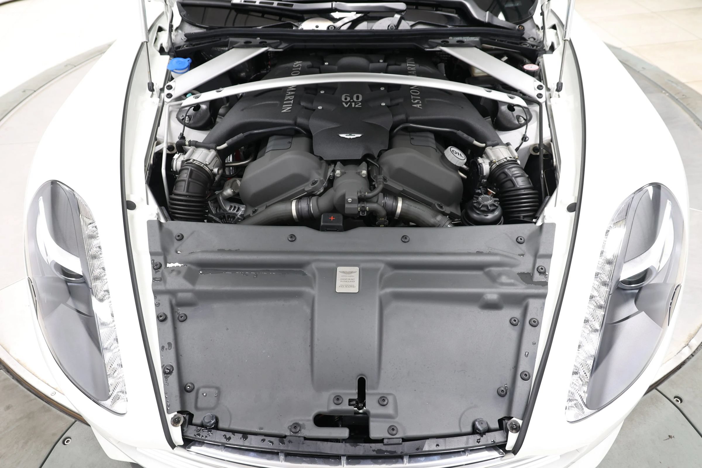 Used 2012 Aston Martin Virage Volante RWD image 93