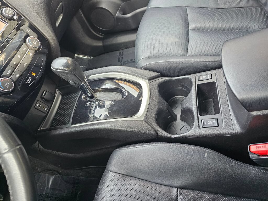 Used 2015 Nissan Rogue SL AWD/4WD image 30