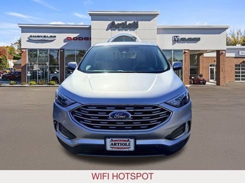 Used 2022 Ford Edge SEL w/ Convenience Package image 3