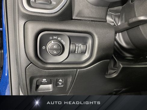 Used 2023 RAM 1500 Laramie AWD/4WD image 26
