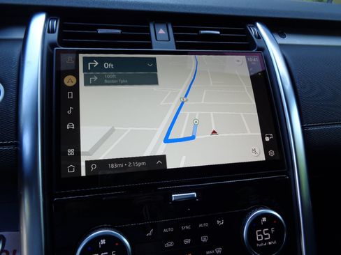 Used 2023 Land Rover Discovery S R-Dynamic image 13