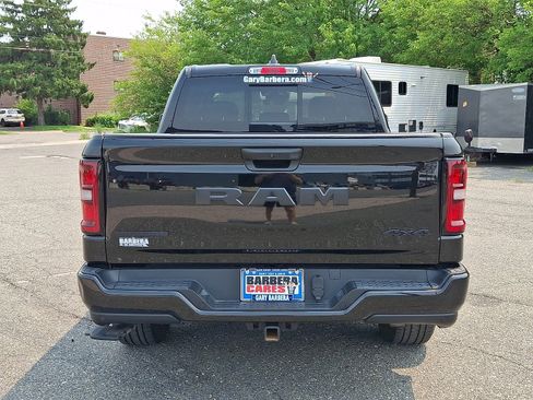 Used 2025 RAM 1500 Big Horn AWD/4WD image 4