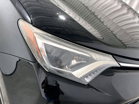 Used 2016 Toyota RAV4 XLE image 28