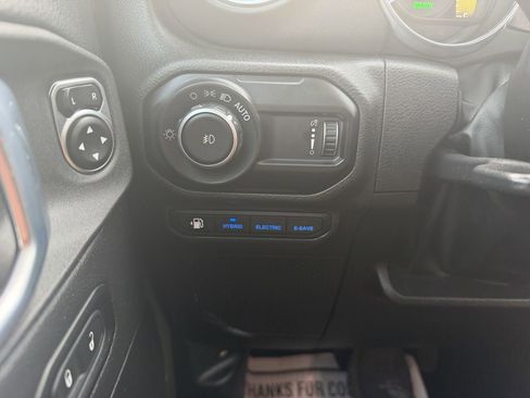 Used 2023 Jeep Wrangler Unlimited Rubicon 4xe image 28