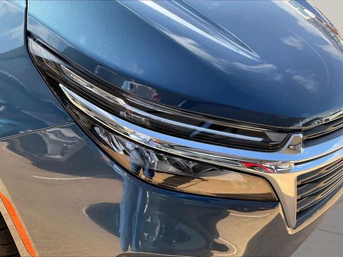 Used 2024 Chevrolet Equinox LT FWD image 27