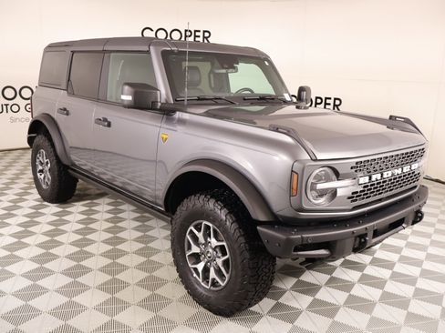 Used 2024 Ford Bronco Badlands AWD/4WD image 1
