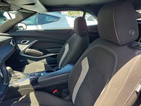 Used 2023 Chevrolet Camaro LT w/ Technology Package RWD image 10
