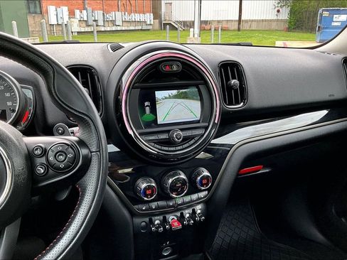 Used 2020 MINI Cooper Countryman S w/ Convenience Package FWD image 9