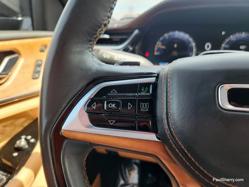 Used 2025 Jeep Grand Cherokee L Summit image 41