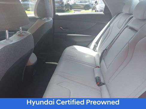 Certified 2025 Hyundai Elantra Limited FWD image 14