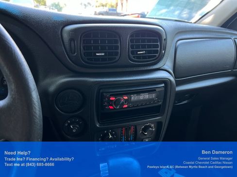 Used 2005 Chevrolet TrailBlazer LS w/ LS Preferred Equipment Group RWD image 18