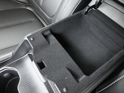 New 2025 Jeep Grand Cherokee L Limited w/ Black Appearance Package image 4