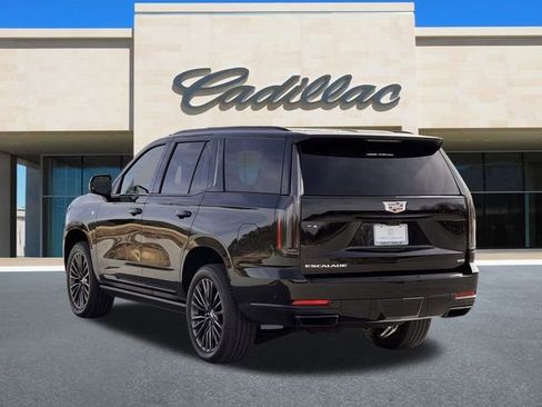 Certified 2026 Cadillac Escalade Platinum Sport image 8