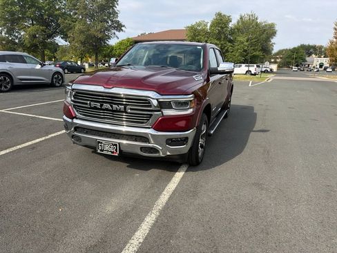 Used 2022 RAM 1500 Laramie AWD/4WD image 7