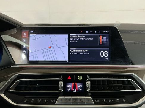 Used 2023 BMW X5 sDrive40i w/ Premium Package RWD image 11
