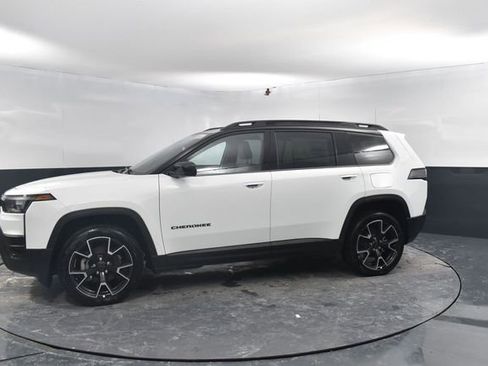 New 2026 Jeep Cherokee Overland image 4