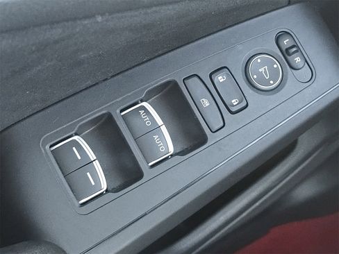 Used 2025 Honda Civic Type R image 14