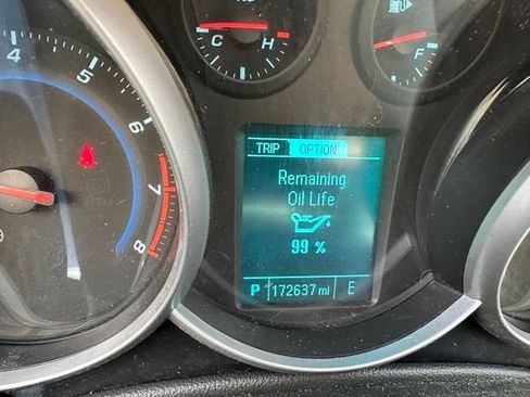 Used 2013 Chevrolet Cruze LT FWD image 9