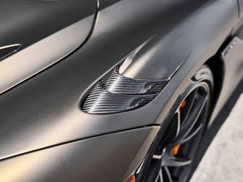 Used 2025 McLaren 750S Spider image 10