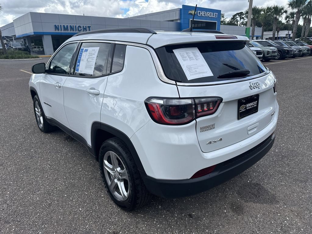 Used 2024 Jeep Compass Latitude AWD/4WD image 14