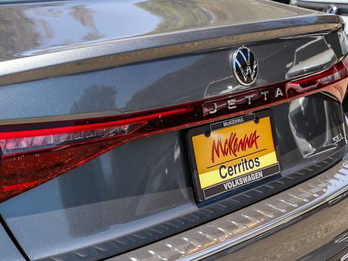 New 2026 Volkswagen Jetta SEL FWD image 10