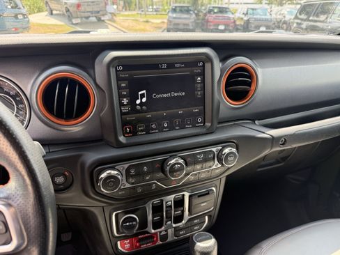 Used 2023 Jeep Gladiator Mojave w/ LED Lighting Group AWD/4WD image 20